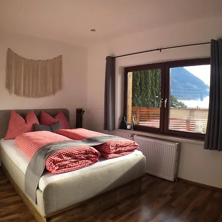 M's Wood Apartment