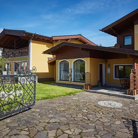 Lejlighed M's Wood Maishofen